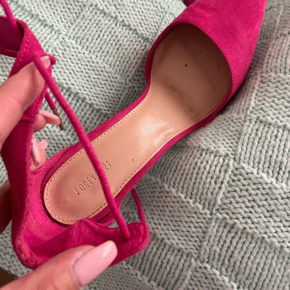 Pink Heels - Picture 4 of 6